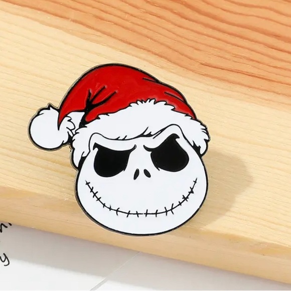 The Nightmare Before Christmas Enamel Pin Jack Skellington Santa Skull Badge - Picture 3 of 6